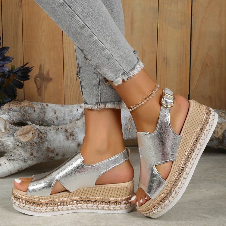 Sandales D'été Brillantes – Design Ajourné