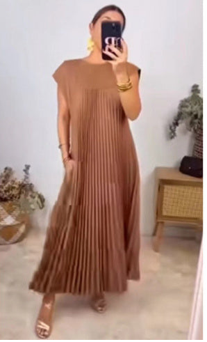 Robe Ample Unie Élégante