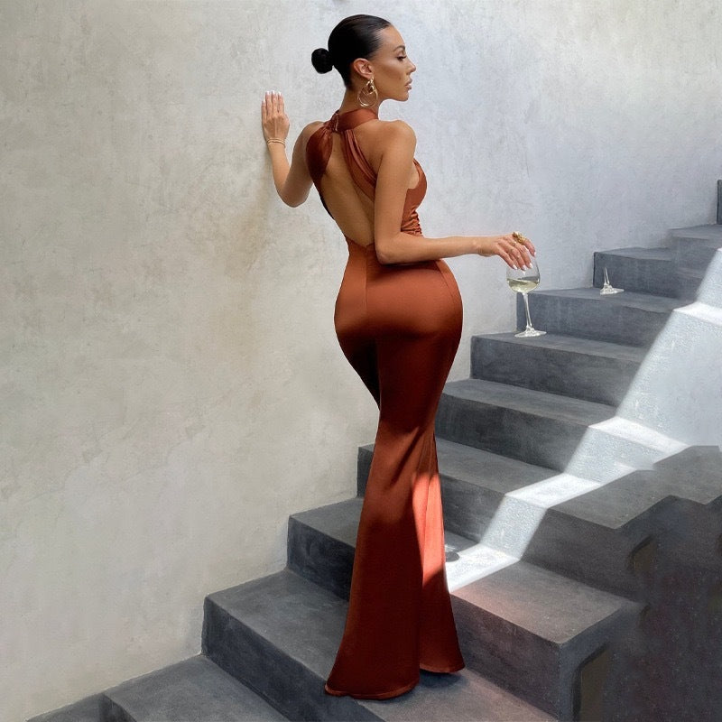 Robe Fishtail Élégante Dos Nu et Coupe Ajustée