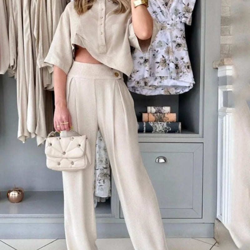 Costume deux pièces avec haut et pantalon décontracté