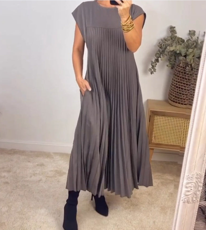 Robe Ample Unie Élégante