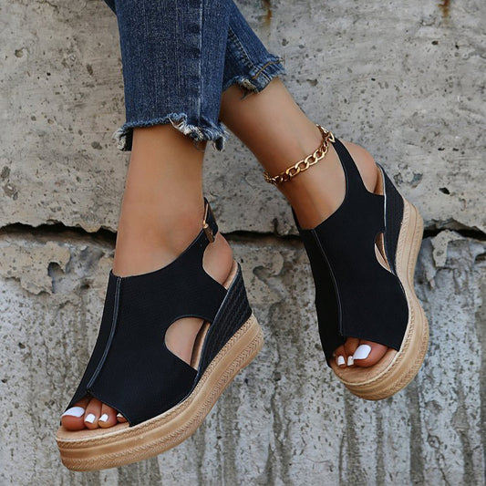 Sandales à bout ouvert , à talons compensés et à boucle